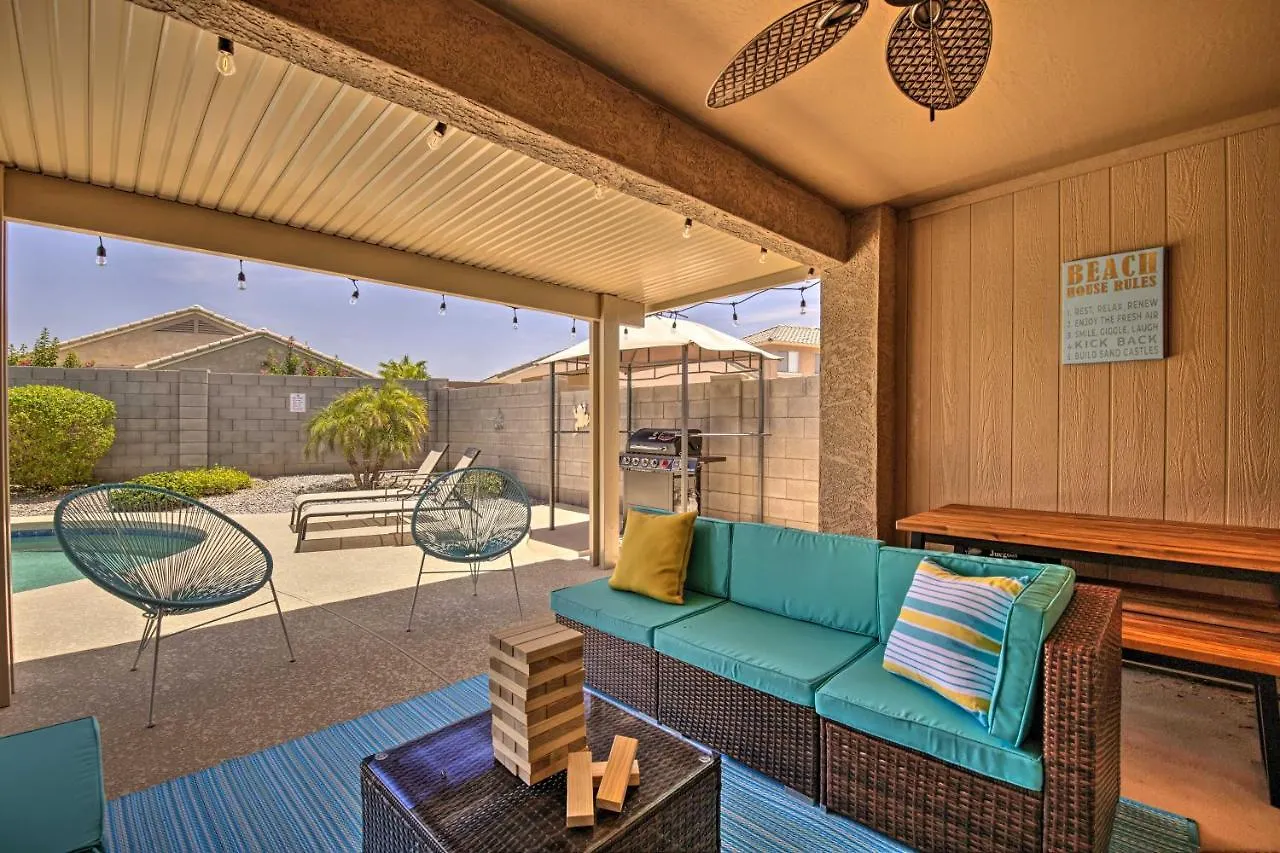 Chic Goodyear Desert Beach House With Hot Tub Ferienhaus